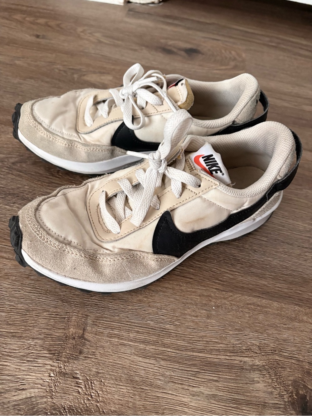 Nike Women’s Cream and Black Athletic Sneakers